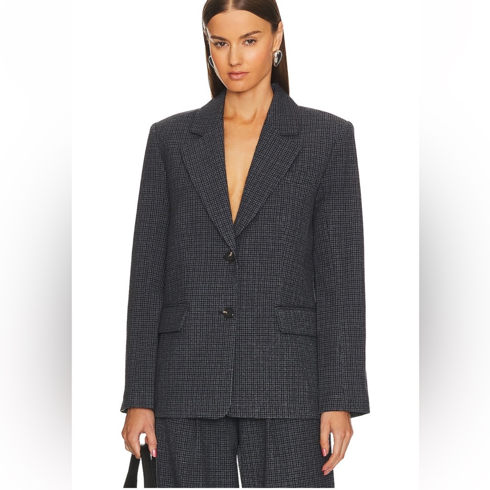 NWT Oversized Plaid Blazer in Dark Grey